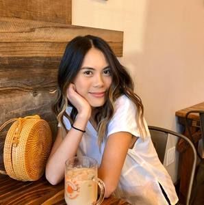 Meet your Posher, Angelica